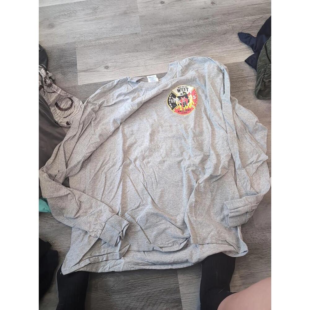 1 Hartford Fire Dept Long Sleeve Shirt And 1 New Cumberland (Pa) Fire Shirt - Picture 4 of 6
